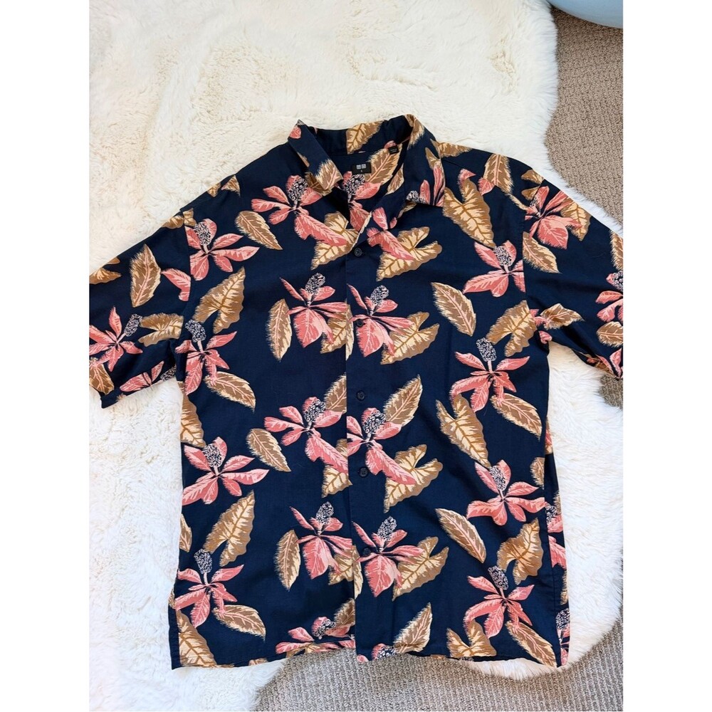 Uniqlo Navy Tropical Print Short-Sleeve Shirt S